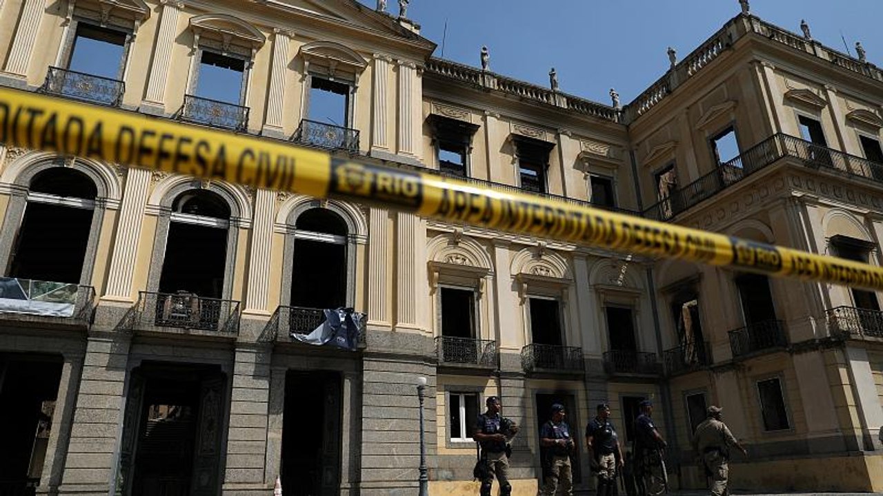 Brazil loses its National Museum in devastating fire