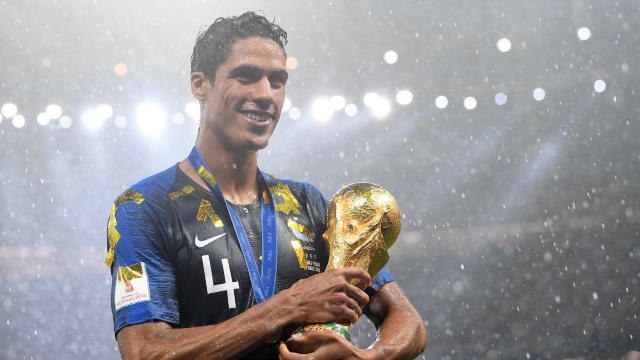 Bleus - Deschamps : Varane sait tout faire, il fait partie des meilleurs