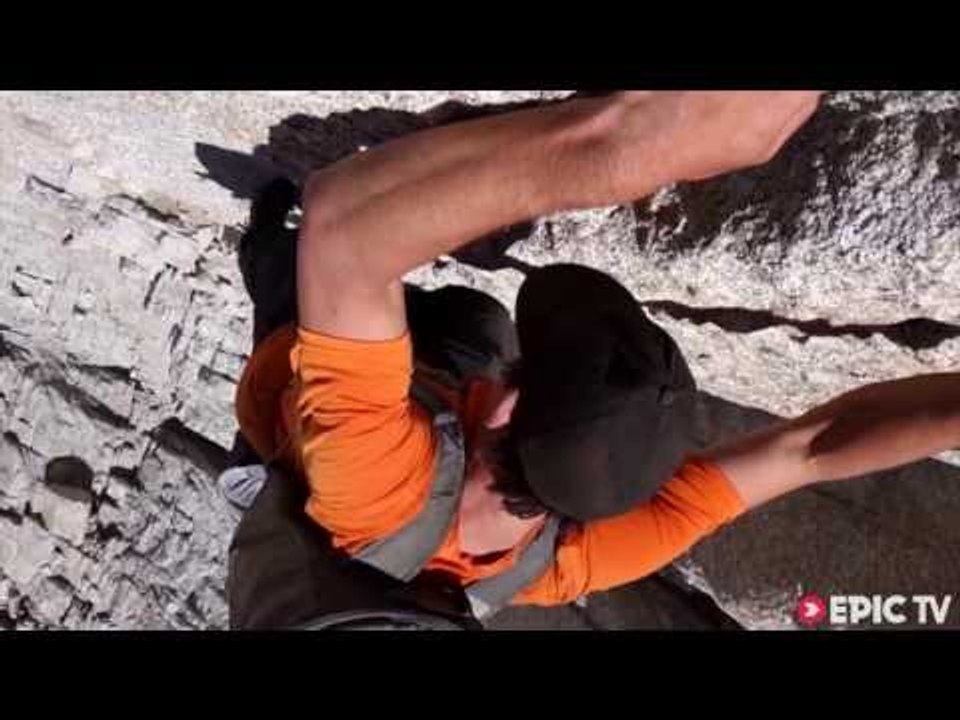 Alex Honnold Solos El Sendero Luminoso (7b+) Potrero Chico, Mexico | EpicTV Climbing Daily, Ep. 209