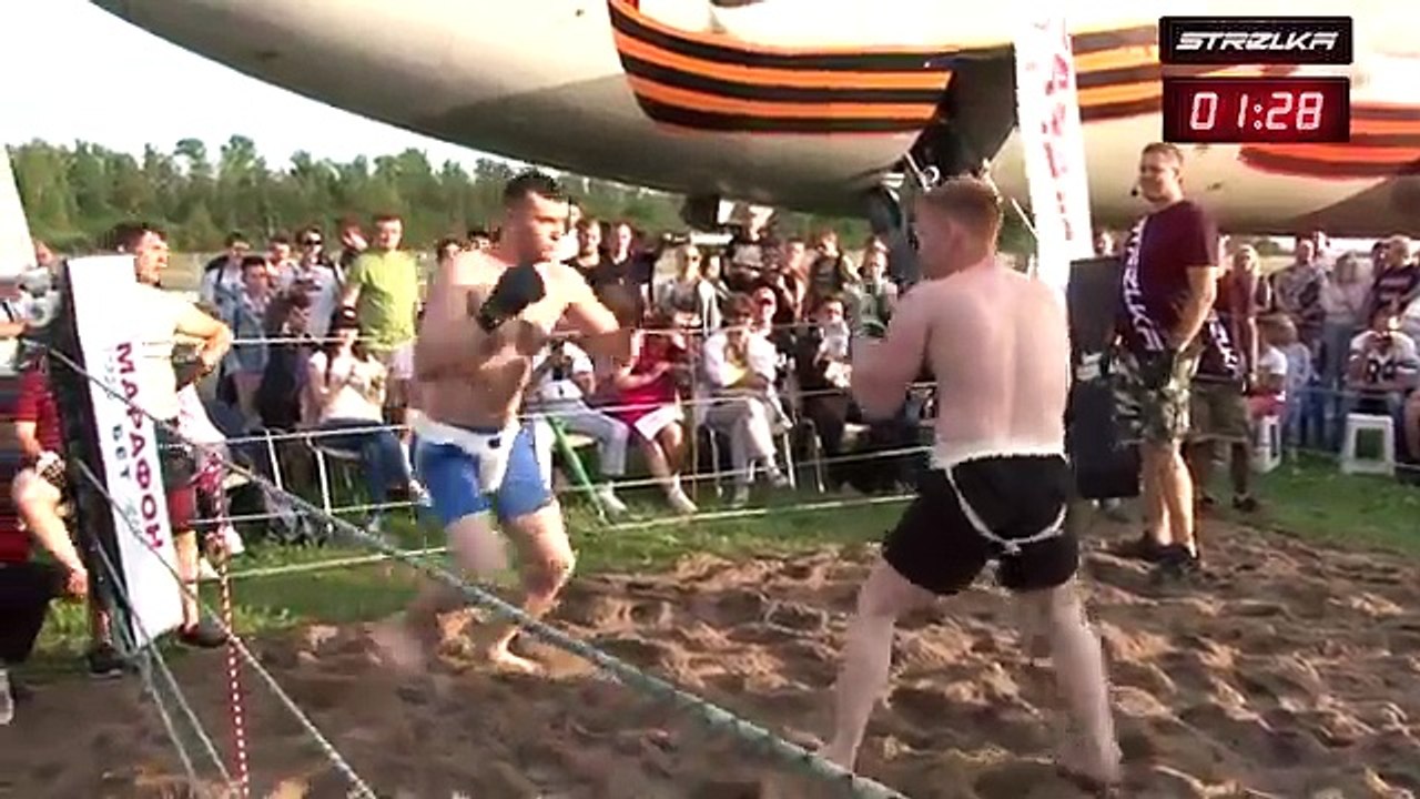 MMA -UN OUVRIER contre un combattant MMA !!!