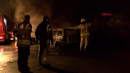 İstanbul Ümraniye'de Otomobil Alev Alev Yandı