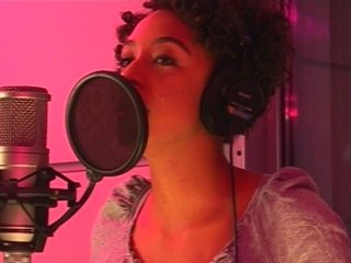 Corinne Bailey Rae - Put Your Records On