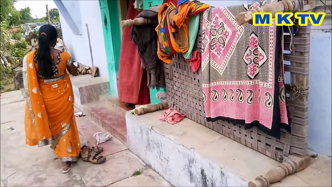పక్కింటి చెత్త గొడవ | కోపిష్టి అత్త vs కొంటె కోడలు - 26 | VILLAGE STYLES M K TV | M K TV