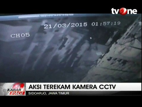 Aksi Perampokan Minimarket di Sidoarjo Terekam Kamera CCTV