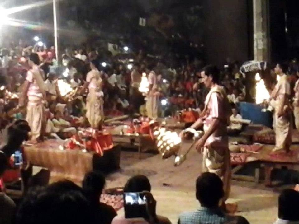 Cérémonie de l'Aarti