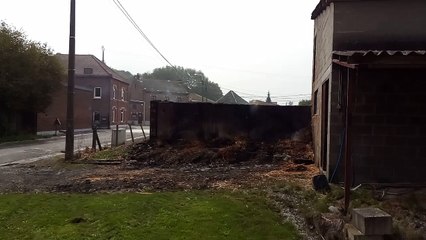 Incendie de ballots à Geer, les lieux au matin.