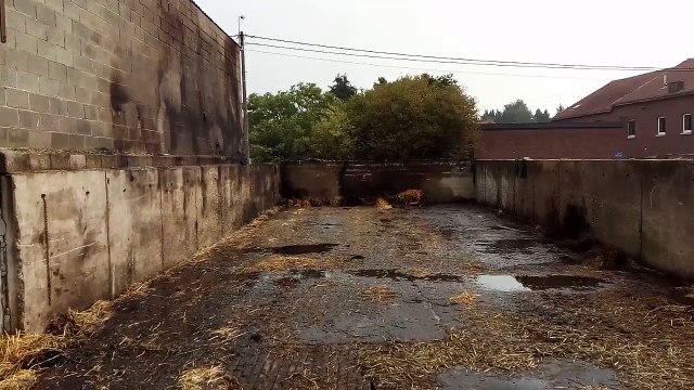 Incendie à Geer, le mur noirci par les flammes