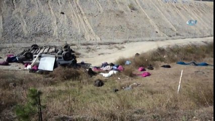 Yük Dolu Minibüs Şarampole Yuvarlandı: 1 Ölü, 1 Yaralı