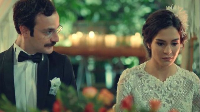 İstanbullu Gelin'in Burcu'su Ebru Şahin, Yasak Elma'ya Transfer Oldu