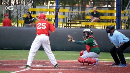 Почему россияне стали лучше относиться к американцам? (04.09.2018)