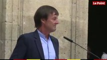 Remaniement : l'émotion de Nicolas Hulot lors de la passation de pouvoirs