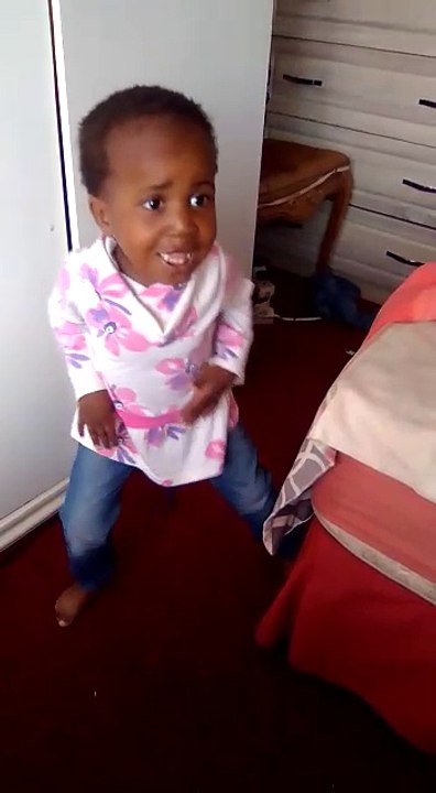 Small girl dancer - Brilliant! Ghana have reall...
