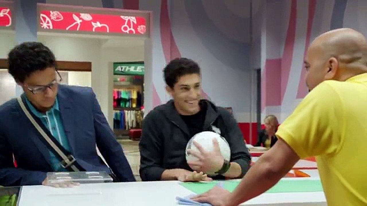 Power Rangers Megaforce S01 E01