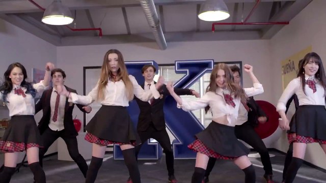 Este Movimiento llega con Like Estreno Lunes, 6 30 de la tarde #ConLasEstrellas