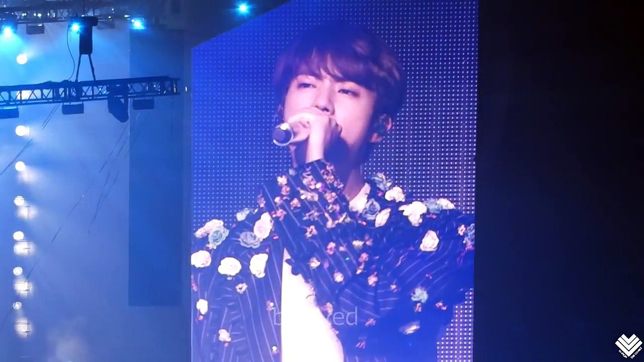LOVE YOURSELF EPHIFANY JIN DAY1 in LA