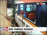 Sopir Mengantuk, Bus Harapan Jaya Tabrak Rumah