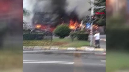 Trabzon Ahşap Restoranda Yangın Paniğe Neden Oldu