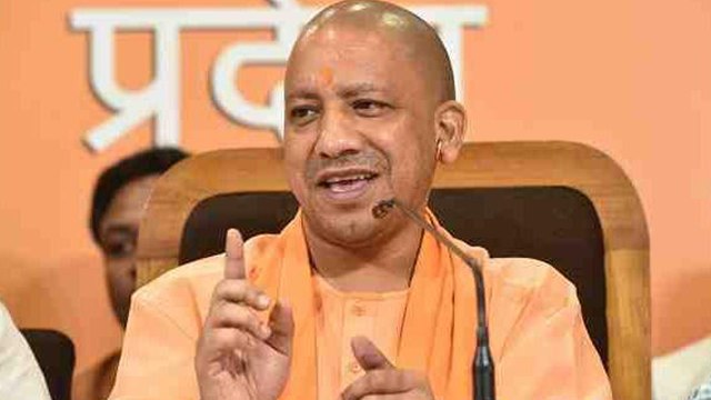 Yogi Adityanath का 41,556 teachers को Teachers Day पर Appointment Letters का तोहफा । वनइंडिया हिंदी