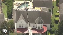 En Floride, une grue s'est effondrée sur la toiture d'une maison