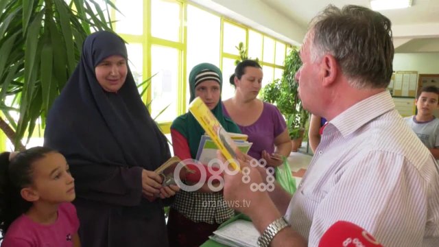 Ora News - Nis shpërndarja e teksteve falas