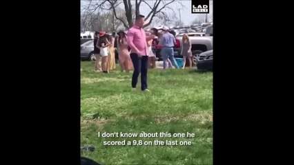 Il voulait faire une démo de gym mais celui qui filme s'attendait à tout sauf à ça