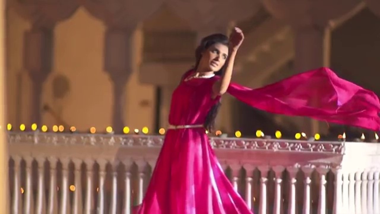 Halka Halka Suroor - Farhan Saeed  hd Video)