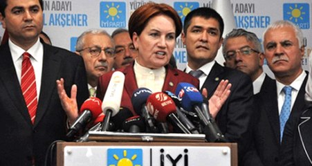 Descargar video: İYİ Parti Sözcüsü Buğra Kavuncu: İttifak Gündemimizde Yok!