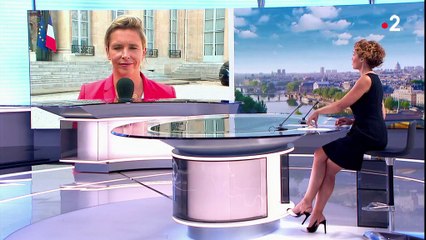 Remaniement : Emmanuel Macron veut "tourner la page"