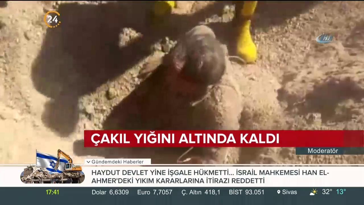 Çakıl yığını altında kaldı