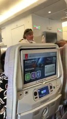 أول فيديو من الطائرة الإماراتية المحتجزة في أمريكا