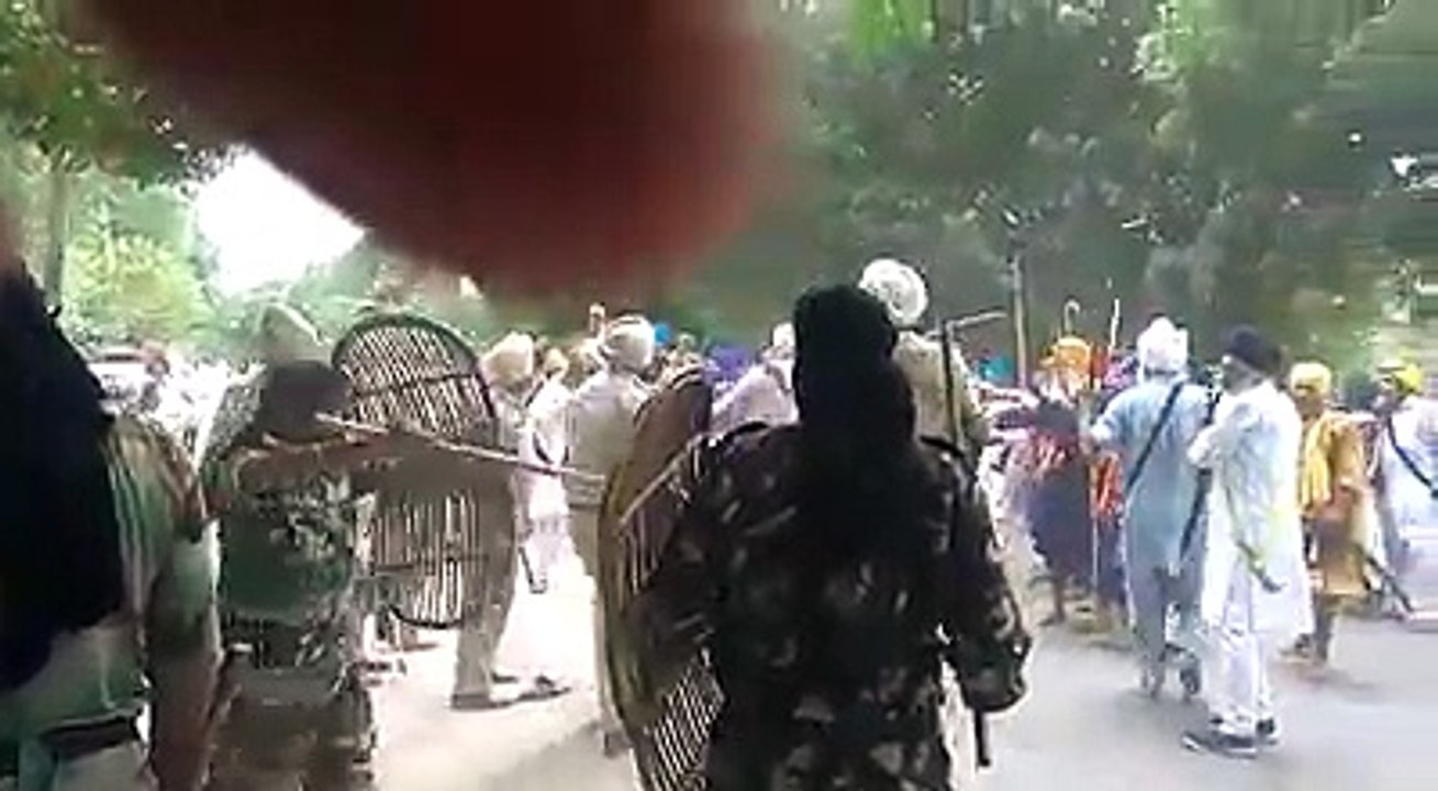 protest against sukhbir badal