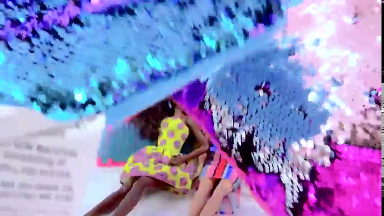 DIY Color Change Glam Barbie Doll Mermaid Tails ! No Sew Easy Craft
