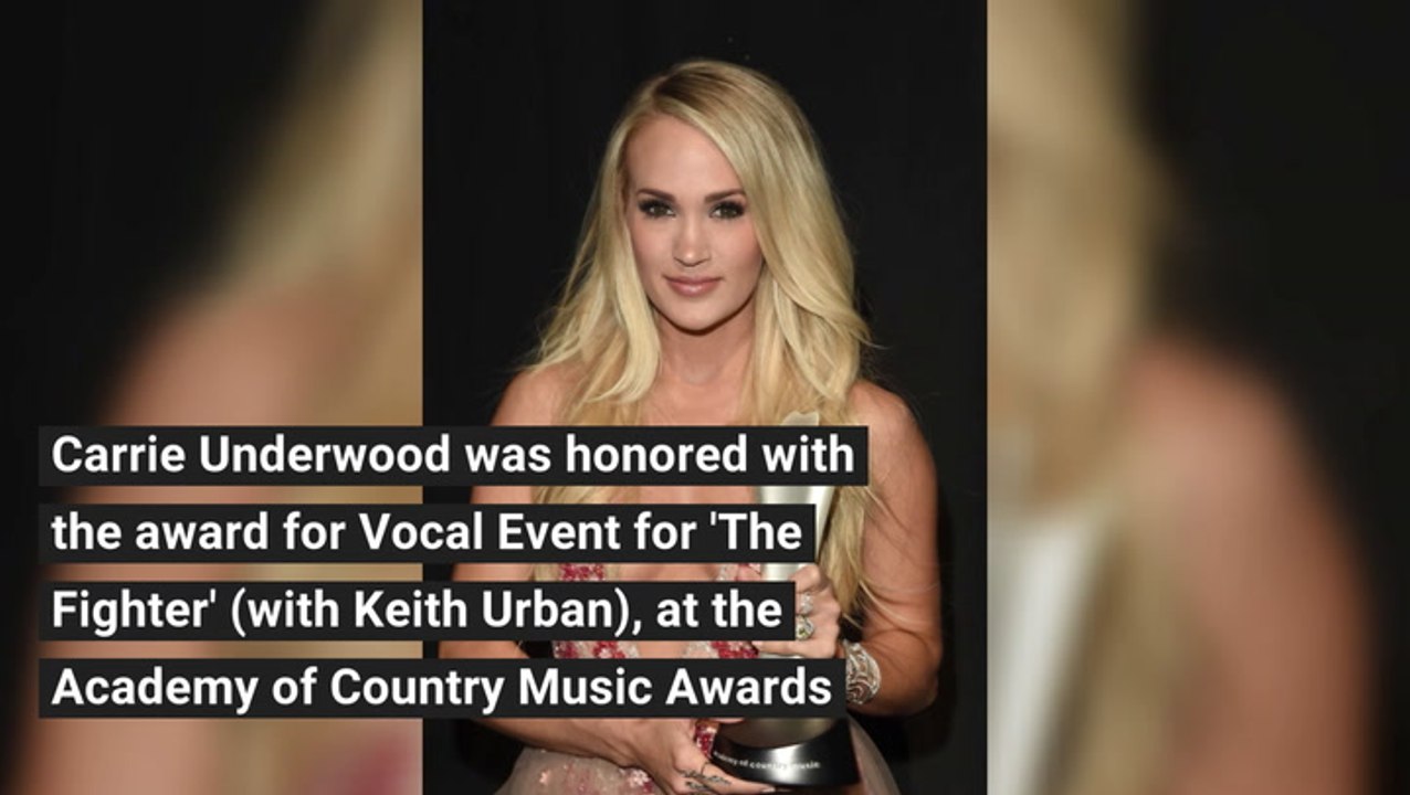 Carrie Underwood is a Feast For The Eyes in a Naked Dress - video