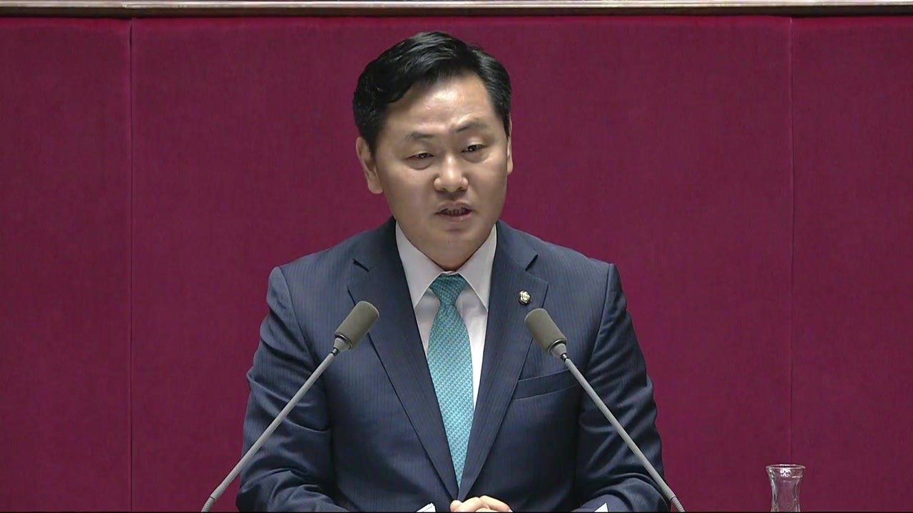 [현장영상] "환상에서 벗어나야"...김관영 원내대표, 교섭단체 대표연설 / YTN