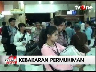 Tanah Abang Kebakaran, Penumpang Commuter Line Terlantar