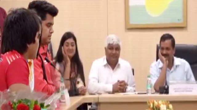 Asian Games Bronze Medalist Divya Kakran slams Kejriwal | Oneindia News