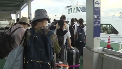 日 간사이공항 내일 국내선 재개...고립 승객 외부로 이송 / YTN