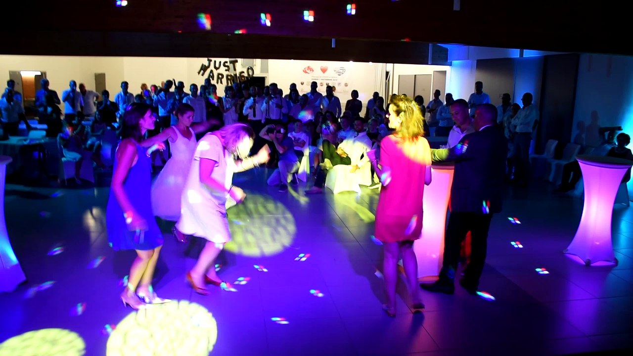 Ouverture de bal surprise | Mariage Stephanie Mickael