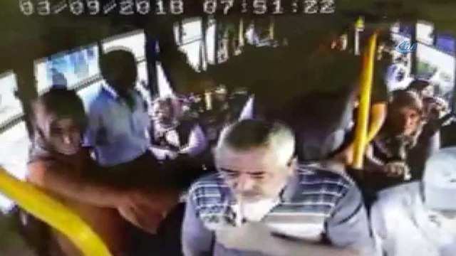 Kahraman otobüs şoförü kalp krizi geçiren yolcuyu hastaneye böyle yetiştirdi