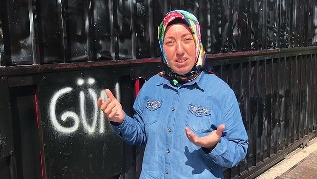 Flormar patronları direnen işçiler ile çalışan işçilerin irtibatını koparmak için kapılara gres yağı sürdürdü