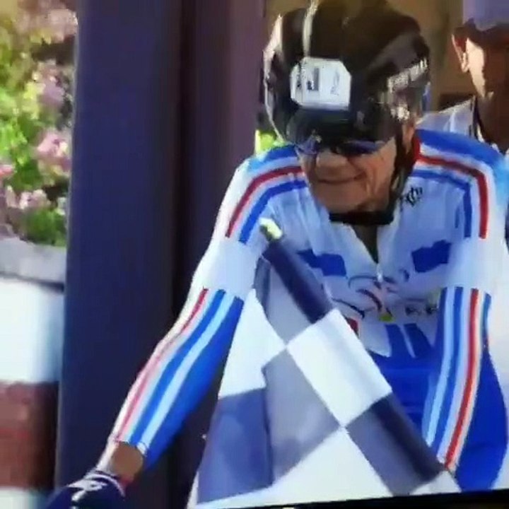 Cyclisme - La chute de l'année aux Championnats  du Monde de cyclisme des + de 70-ans