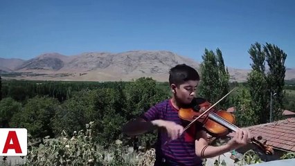13 yaşındaki Ali İnsan Mozart Klasik Müzik Ödülü’nü aldı