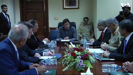 Great Response By PM Imran Khan To Journalist In Meeting