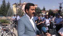 Kırşehir Belediye Başkanı makam aracı yerine bisiklet kullanıyor