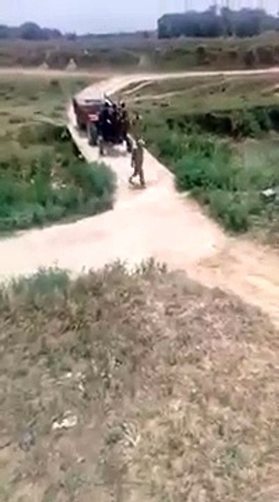 Faire une roue arrière avec un tracteur