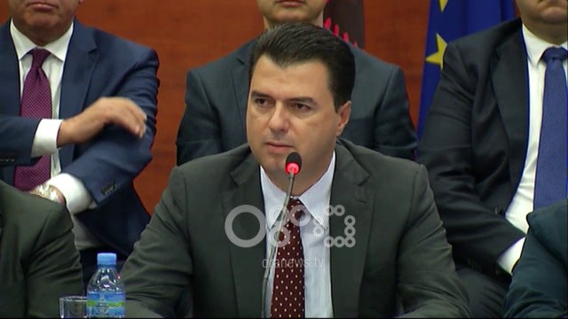 Ora News - PD do depozitojë amendamente kushtetuetese: Veting Ramës dhe ministrave
