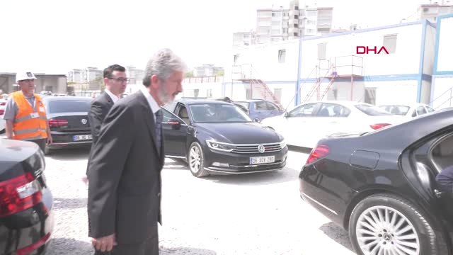 Ankara Büyükşehir Belediye Başkanı Eryaman Stadı'nda İncelemelerde Bulundu