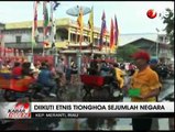 Serunya Perang Air di Atas Becak Motor