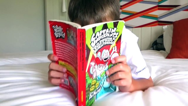 Макс как НЯНЯ для Кати! Катя не слушается и не боится микробов! Скетчи для детей