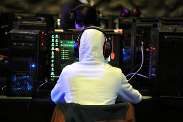 Thomas Desjardins veut tirer son épingle du jeu à l'eSports   World Convention à Metz